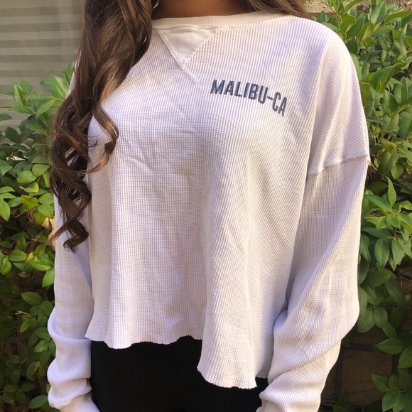 Brandy Melville Sweaters - BRANDY MELVILLE White Malibu Sweatshirt